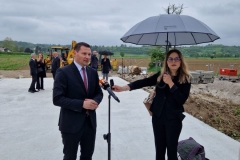 IMG-9cdf4ce463349feb16aad636bd03c039-V