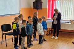 IMG-cf6f2d48cbe731c7d097acde94f6b7e4-V