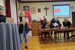 IMG-a0de0478ba64db5412181e88611c3b41-V