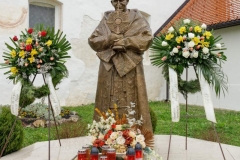 IMG-5c146ddc6fc9ad6374df72a04a5ec971-V