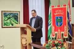 IMG-0d587a3632f9a942c71ad207bdee29e7-V