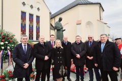 IMG-a9969724943713c428c49b77d211a4d6-V