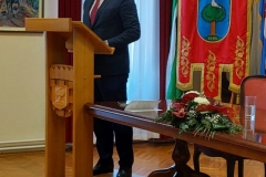 IMG-dfad1dcbbafdbbc623712a4f198b187c-V