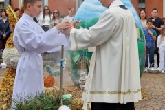 IMG-7704449b0c798f47549c1928a01c8050-V